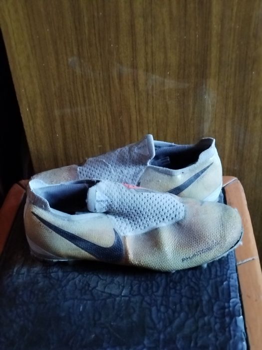 Бутсы/сороконожки