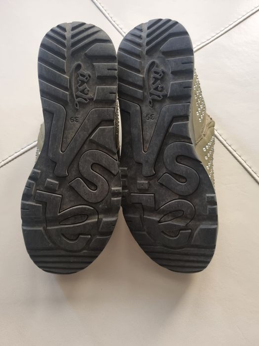 Дамски  зимни обувки ASH  номер 39