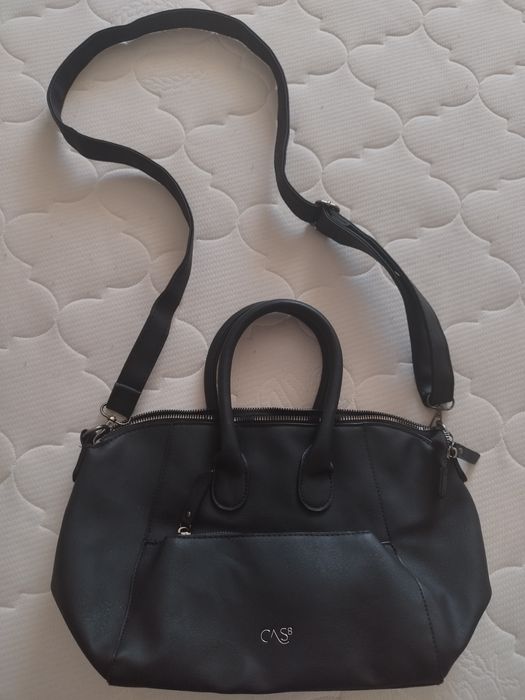 Черна дамска чанта