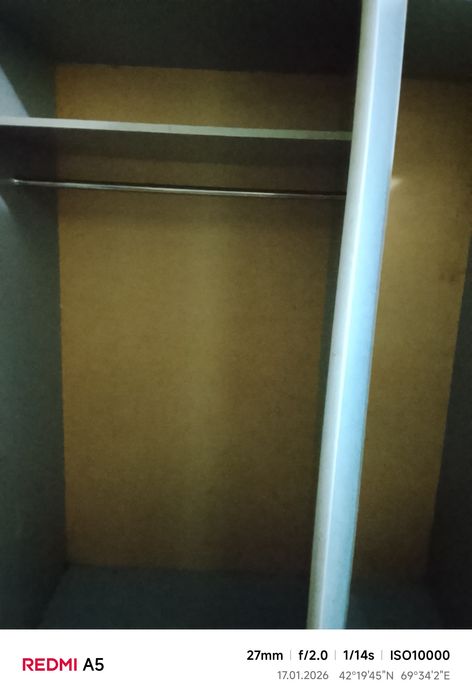 Отдам платяной шкаф