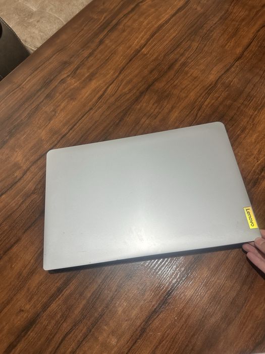 Янги ишлатилмаган lenova хамма нарсаси бор