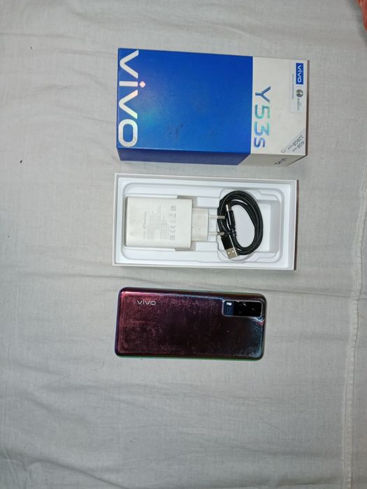 Срочно Продам телефон vivo y53s