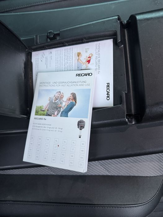 база за столче RECARO