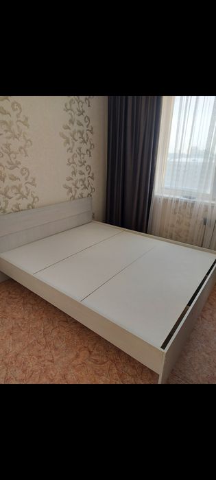 Спальный кровать