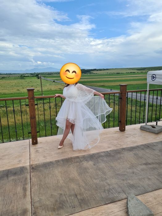 Rochia alba pentru cununie sau mireasa