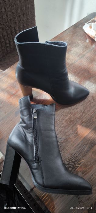 Дамски боти на Грация от естествена кожа.