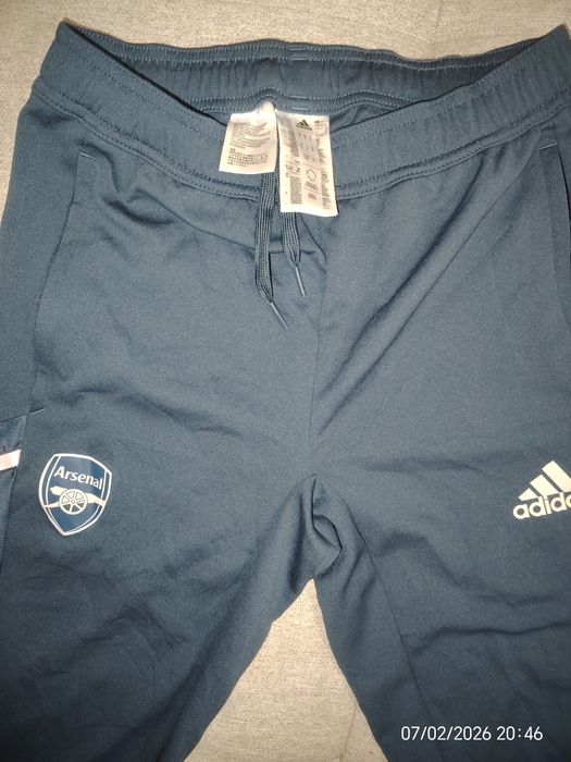 Тренировъчно долнище Адидас на Арсенал