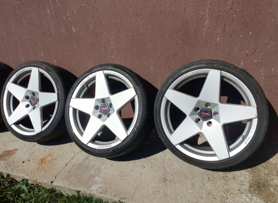 Vând jante 235/35 R19