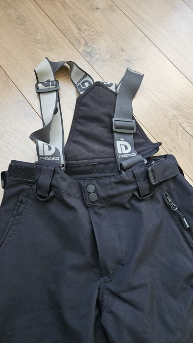 Costum schi  geaca si pantaloni 8 ani