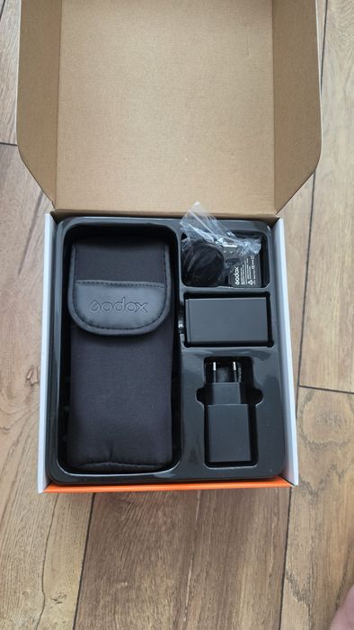 Светкавица Godox Ving V860III за SONY