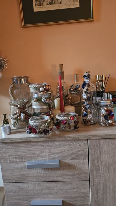 Коледни светещи бутилки и свещници- ръчна изработка.
