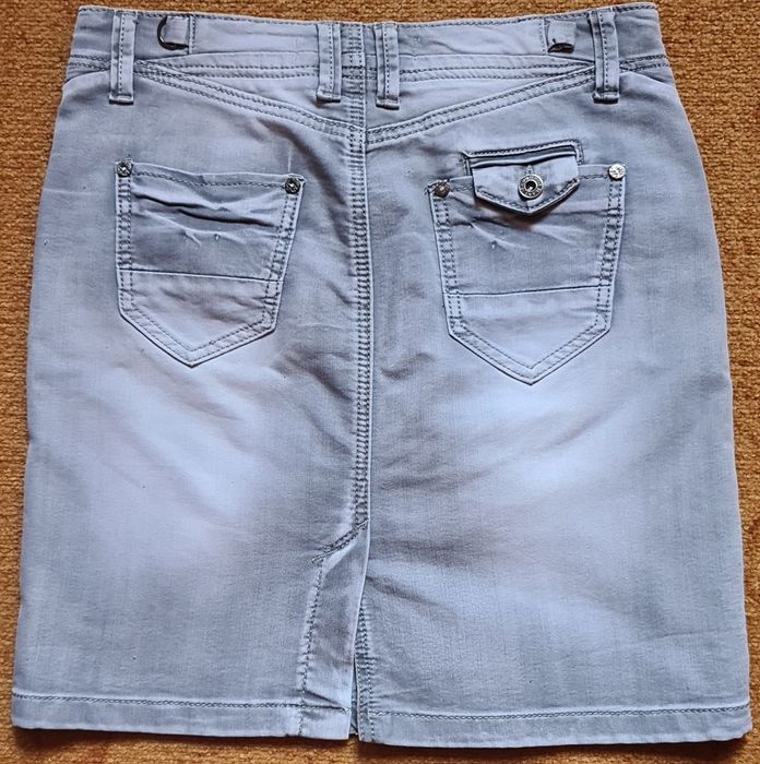 Къса дънкова пола