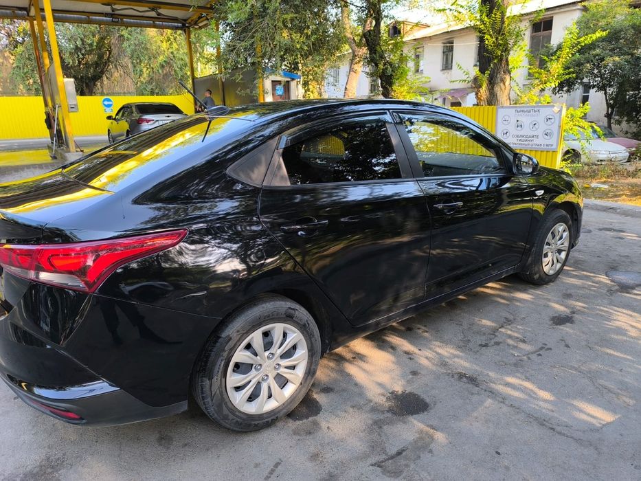 Хундай акцент 21 года.