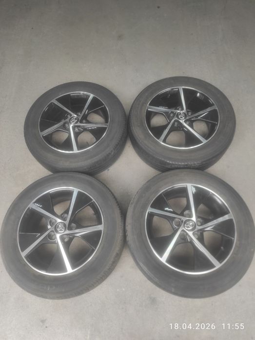 215/60R16 YOKOHAMA