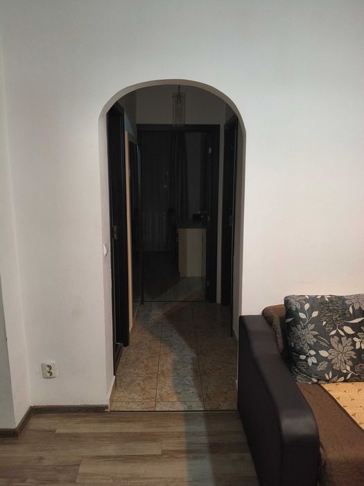 Apartament 4 camere de inchiriat