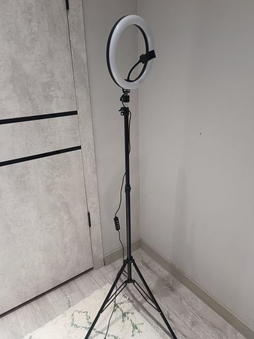 Лампа круглая!!!