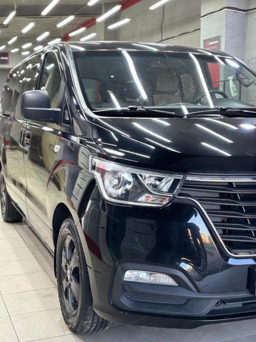 Hyundai Starex 2019