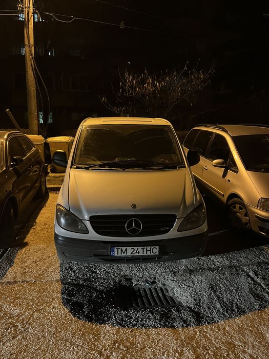 Vand doua mercedes vito