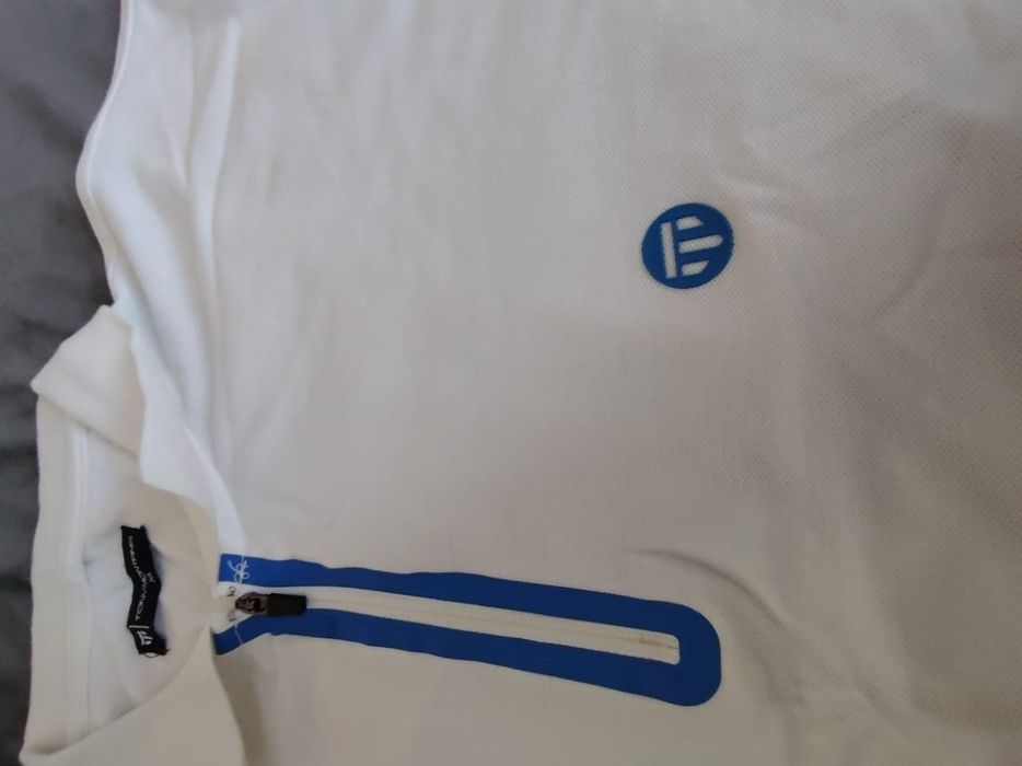 Новый фирменный рубашка.5500