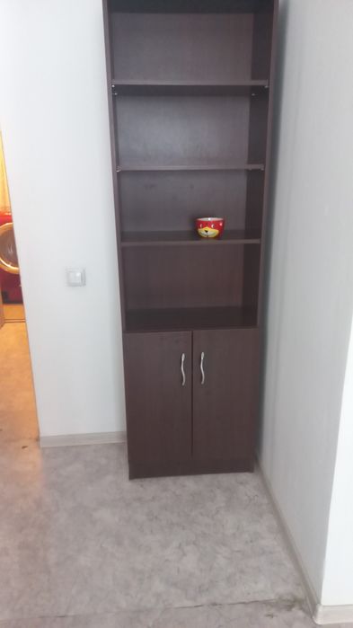 Продам диван столы стулья