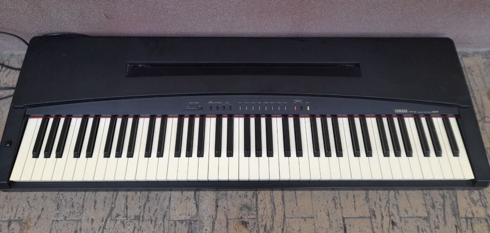 Yamaha YPP-50 pian digital