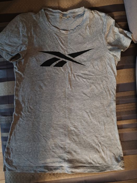 Продам женскую одежду