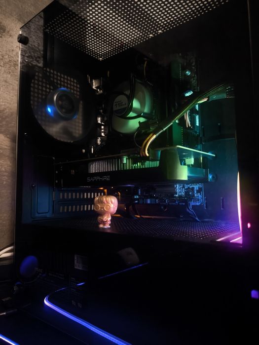 Vând  PC  gaming