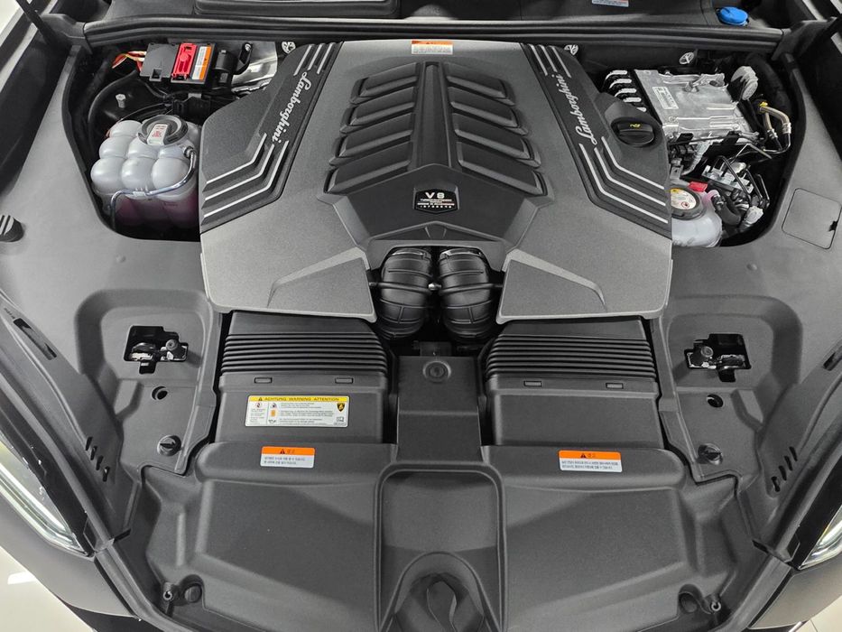 Новый Lamborghini Urus Special Edition 2025 год