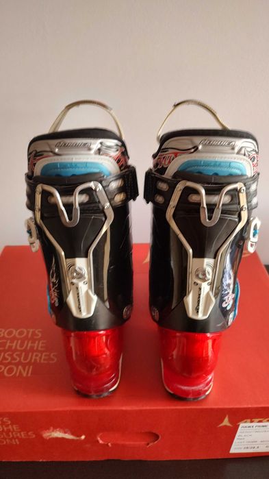 Ски обувки Нордика