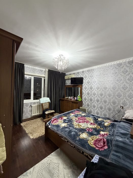 Продайотся квартира на карасарай в дол дороге 4 х комнтная