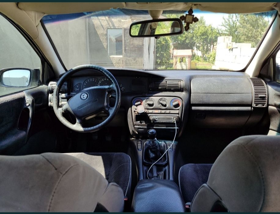 Продам Опель омега (б)