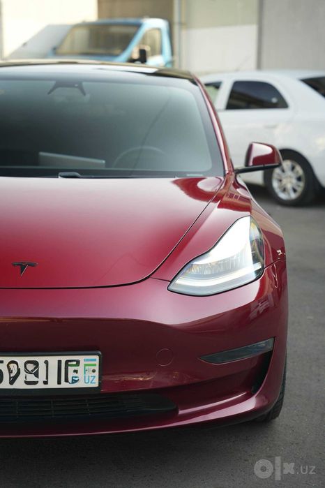 TESLA model 3 long range