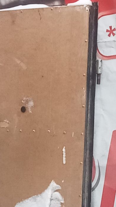 Продам Железную дверь