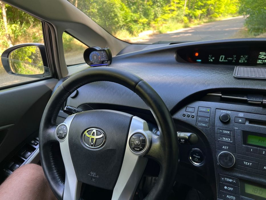 Toyota Prius Hibrid 1,8 benzina si Gpl