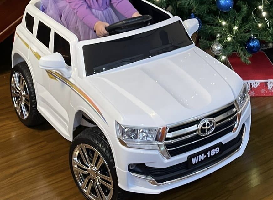 Машинка детская