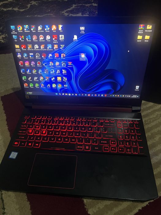 Acer NITRO 5 i5~9300H, AZU 16GB, SSD 1TB + 512GB M2, Video Karta 4GB