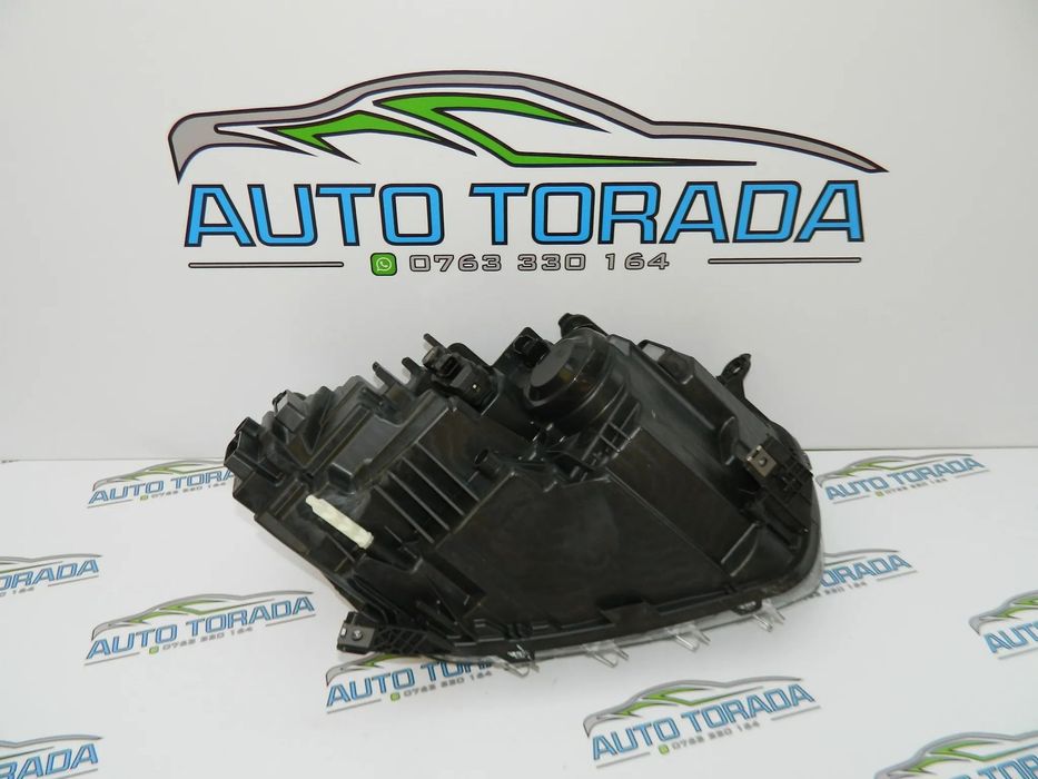 Far stanga Dacia Duster 2 facelift an 2023 2024 cod 260602465R
