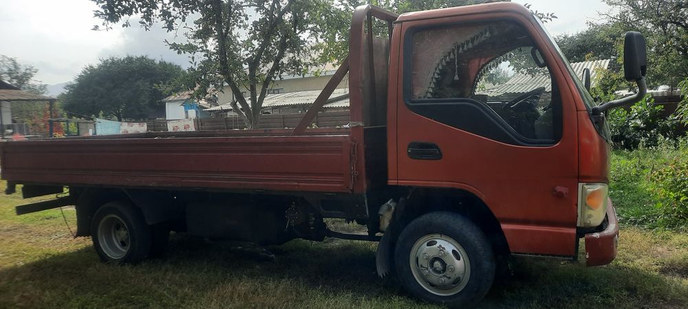 Жак, газель грузовой.