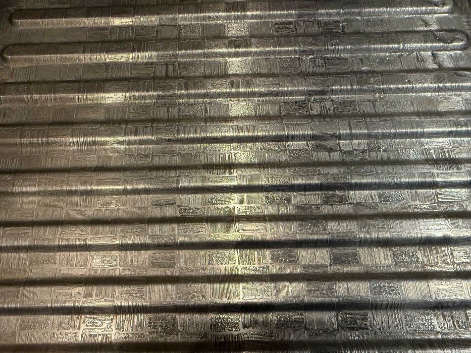 Ъглова кухна с барплод и ТВ щкаф