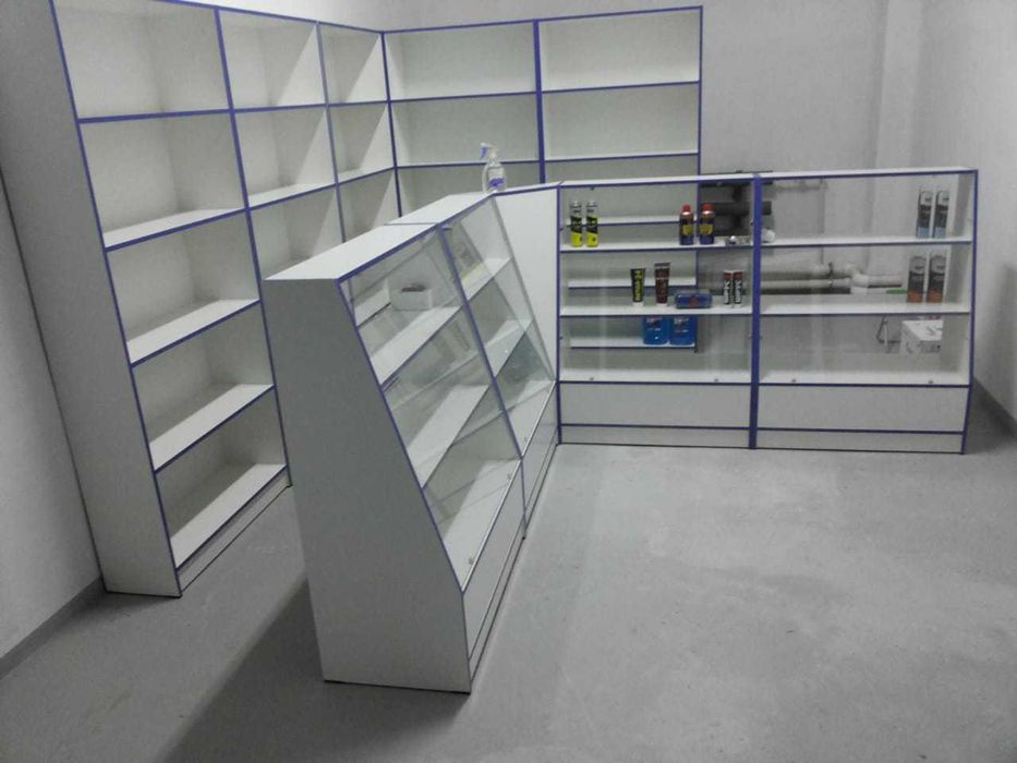 Продам стеллажи витрины полки