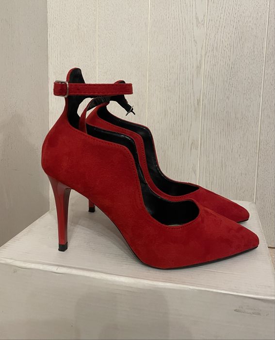 Дамски токчета, обувки на висок ток