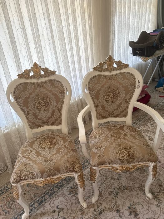 Stol stul ikkita shkaf