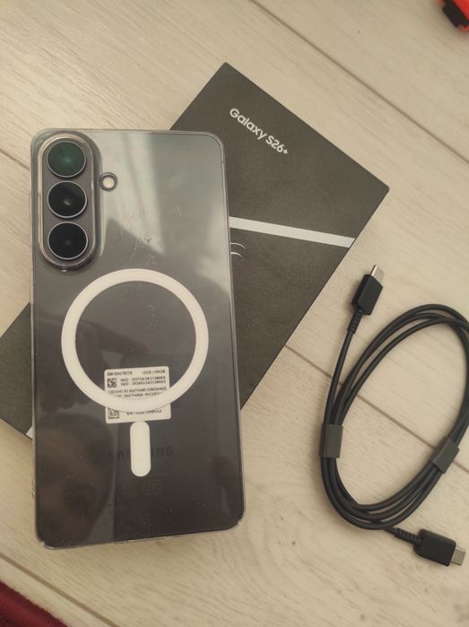 Самсунг с 26plus  12/256gb