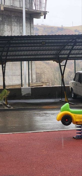 kvartira Xumsonbuloq sanatoriya oldida, 8 qavat dom 4 etajda