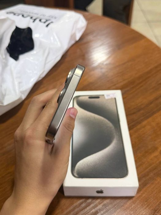 iphone 15 Pro Max srochni