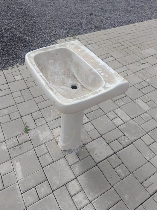 Продам раковину с пьедесталом