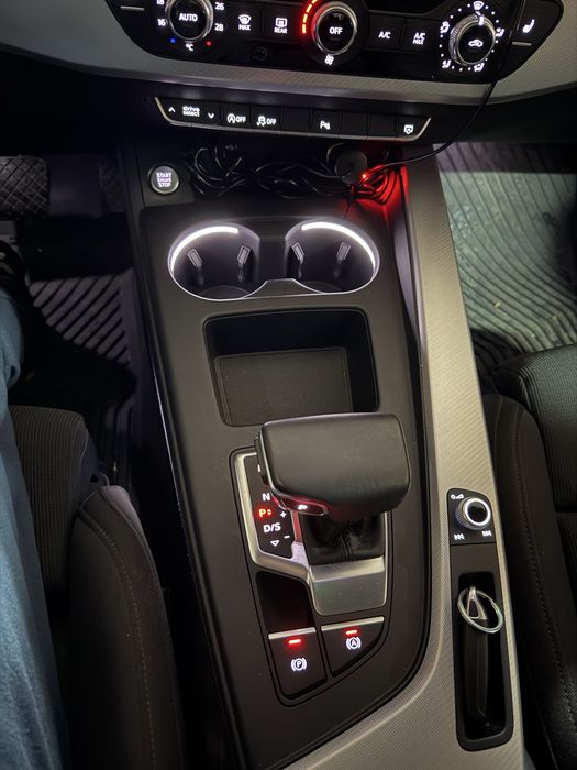De vanzare Audi 45TFSI Quattro full Matrix Led