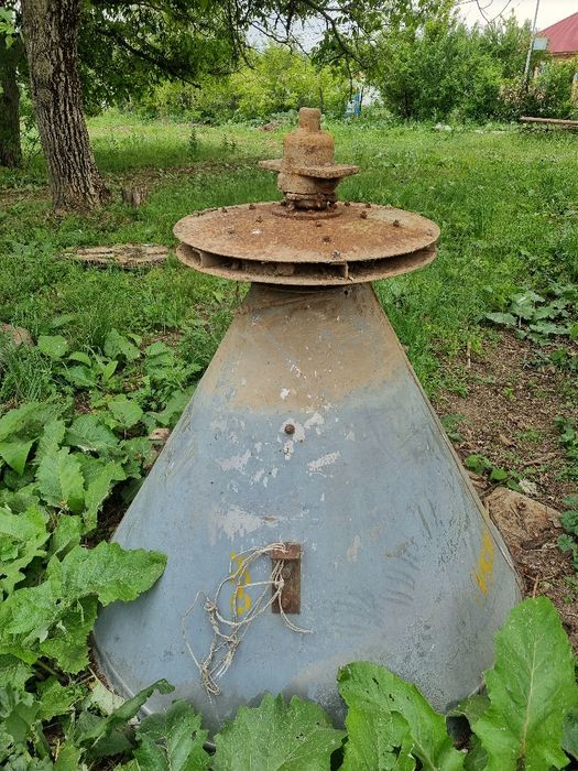 Разбрасыватель удобрениенің бункері сатылады