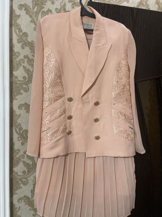 Костюмы двойки, летние сарафаны, нарядные