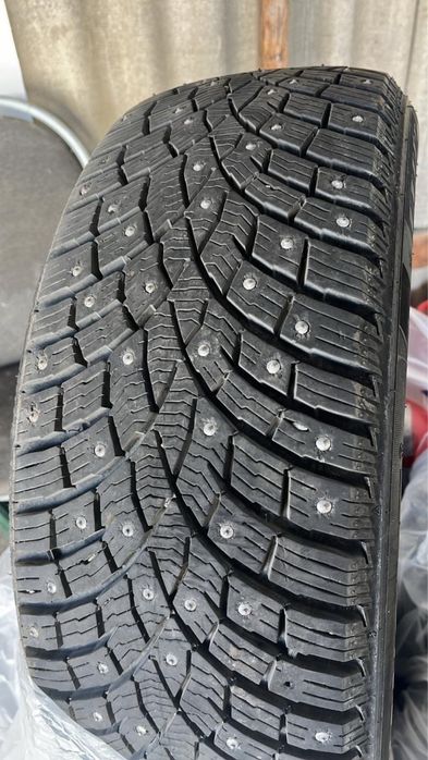 Продам зимние шины IcelynX одно 25 тысяч цена договорная